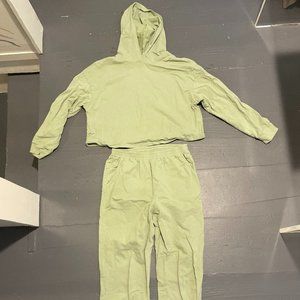 SHEIN Medium Sweat Set